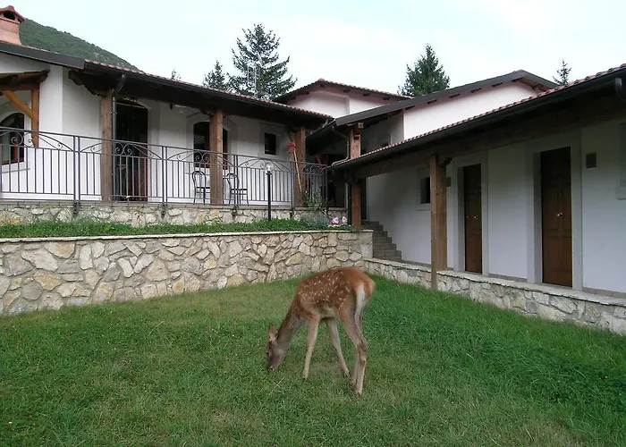 לינה וארוחת בוקר Les 3*